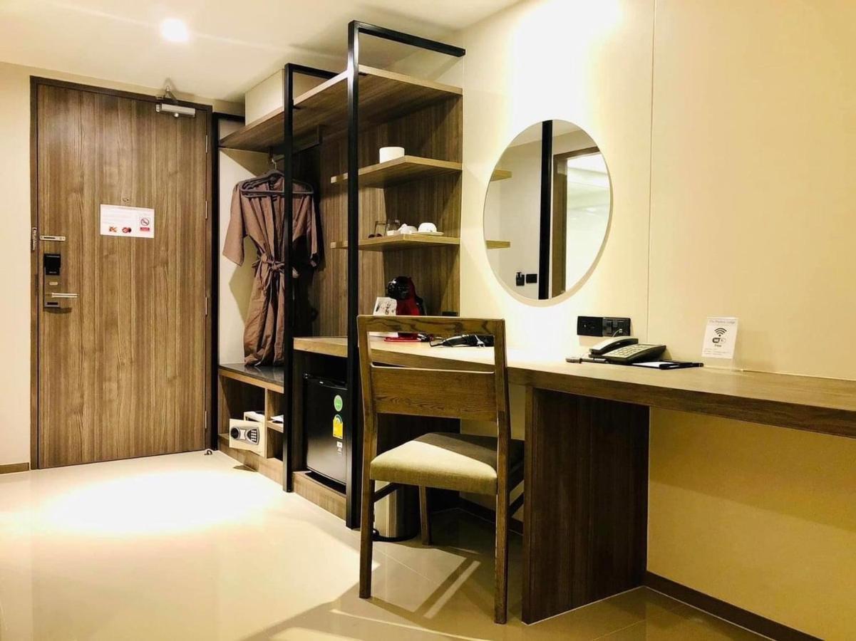 The Madera Lodge Pattaya ジョムティエンビーチ エクステリア 写真